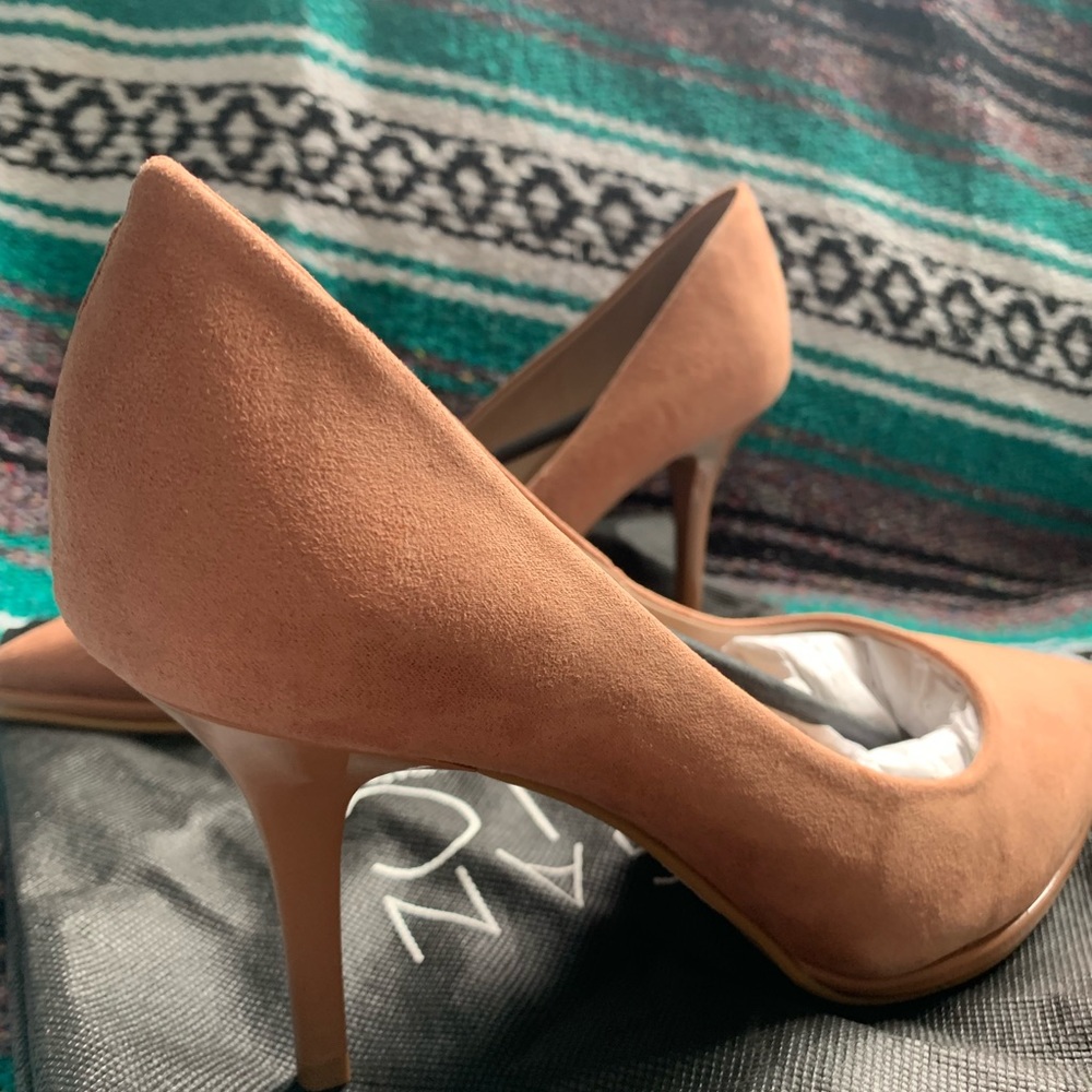 Neuaura designer vegan Heels Size 38 / 7.5 Nira shoes NEW